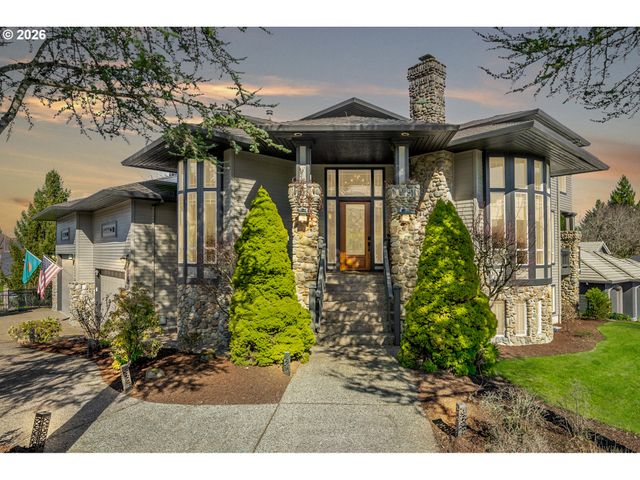 13923 Sw MISTLETOE Dr, Portland, OR 97223