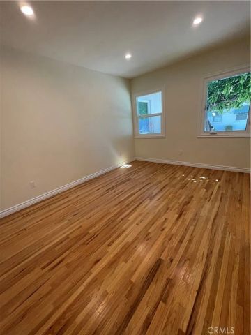1127 N Verdugo A, Glendale, CA 91206