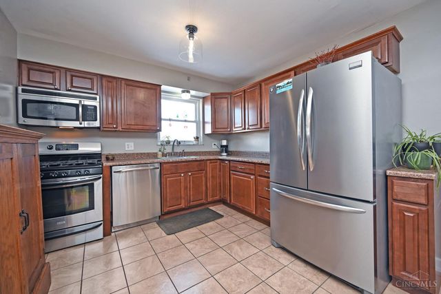 5722 Kroegermount Drive, Cincinnati, OH 45239