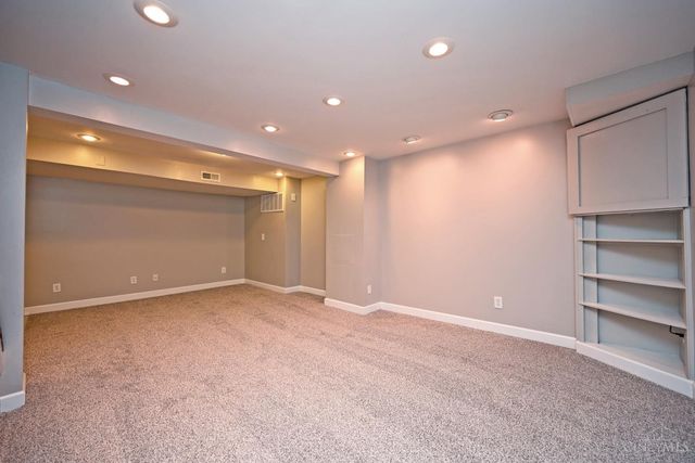 5722 Kroegermount Drive, Cincinnati, OH 45239