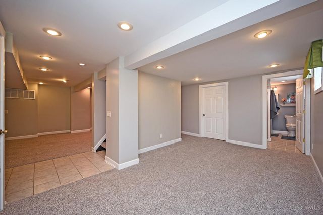 5722 Kroegermount Drive, Cincinnati, OH 45239