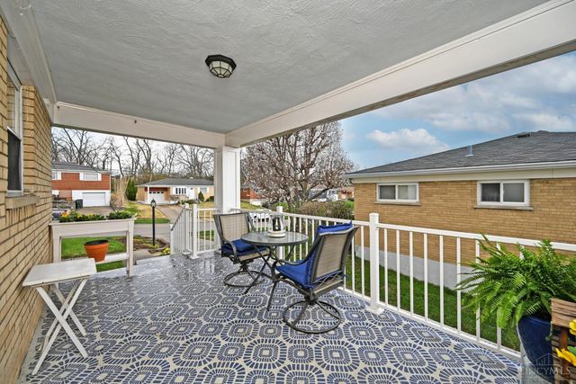 5722 Kroegermount Drive, Cincinnati, OH 45239