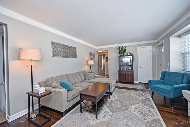 5722 Kroegermount Drive, Cincinnati, OH 45239