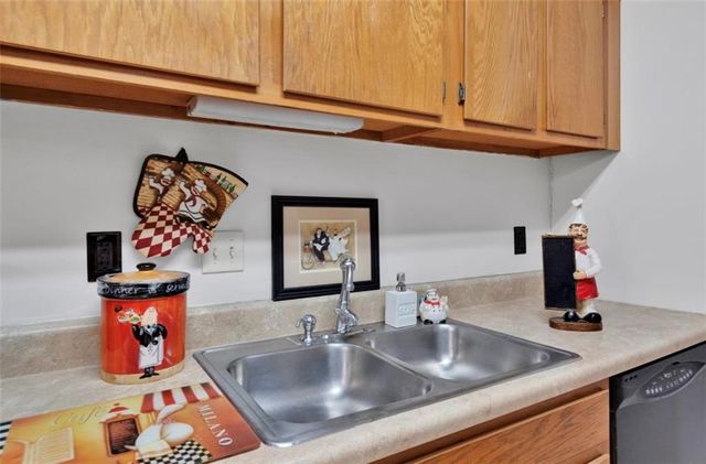 2411 Huntingdon 2411, Atlanta, GA 30350