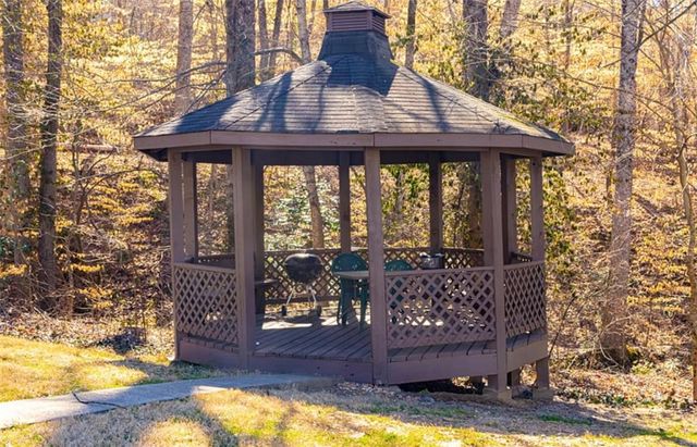 2411 Huntingdon 2411, Atlanta, GA 30350