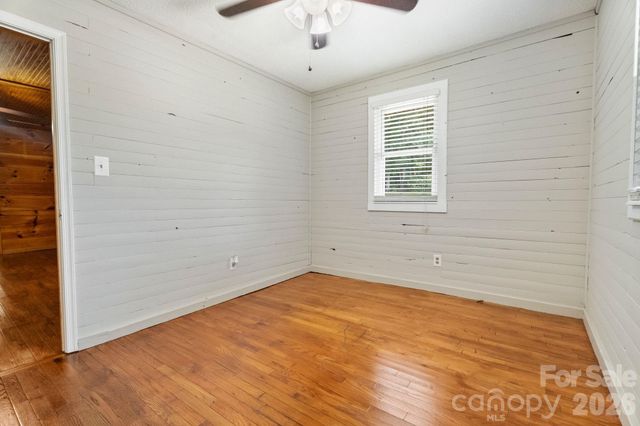 232 New Hope Way, Marion, NC 28752