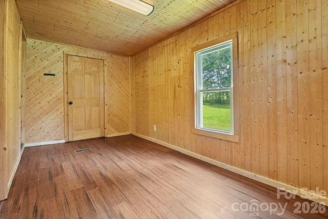 232 New Hope Way, Marion, NC 28752