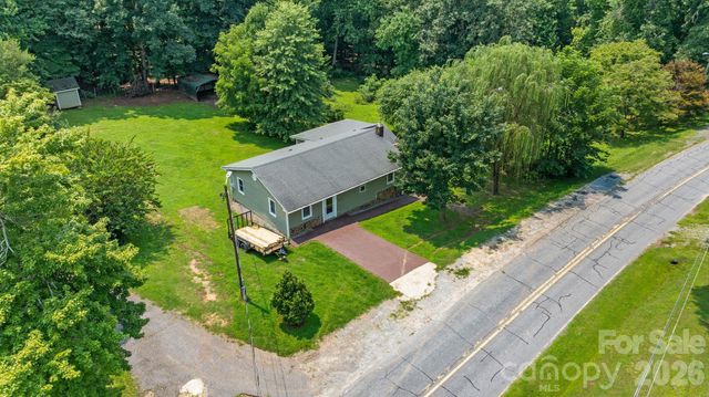 232 New Hope Way, Marion, NC 28752