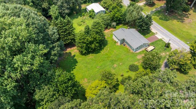 232 New Hope Way, Marion, NC 28752