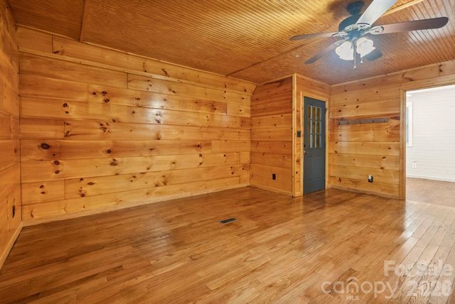 232 New Hope Way, Marion, NC 28752
