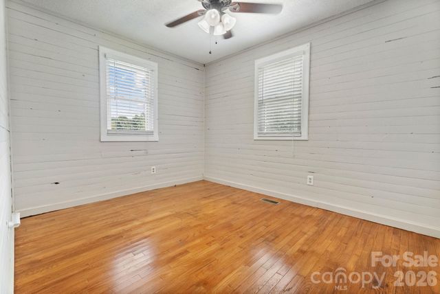 232 New Hope Way, Marion, NC 28752