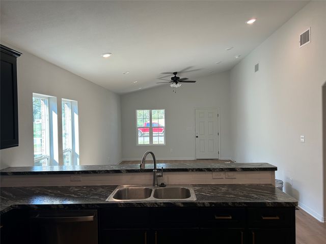 410 Conway Street, Lacy Lakeview, TX 76705