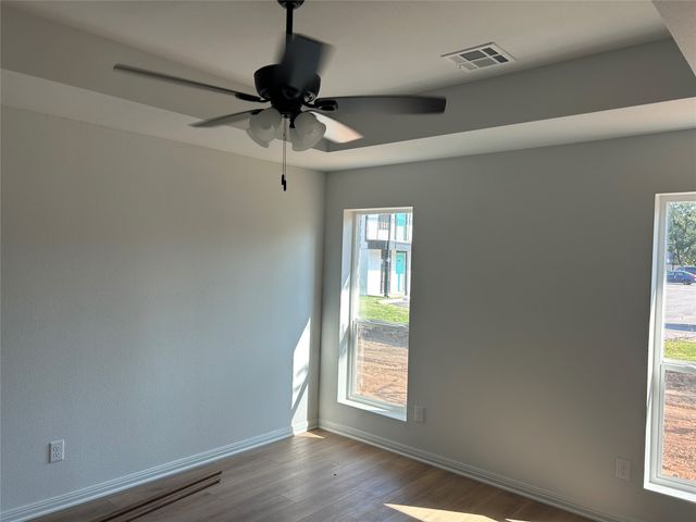 410 Conway Street, Lacy Lakeview, TX 76705