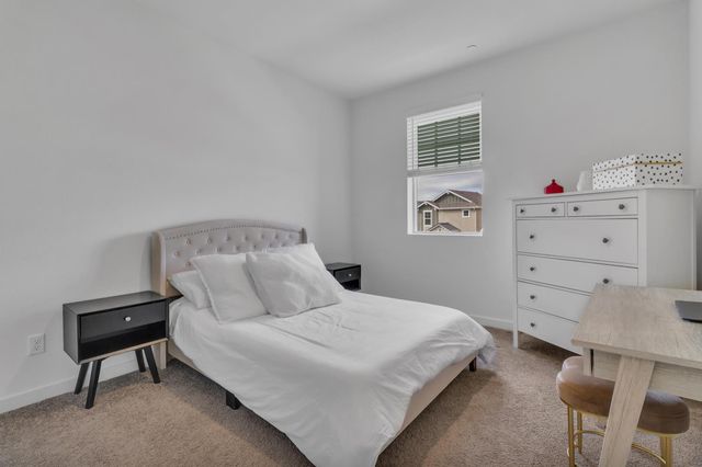 2862 Wheat Grass St, Sacramento, CA 95833