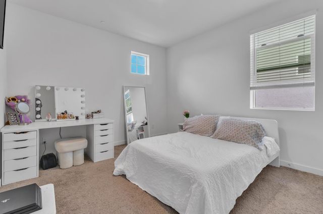 2862 Wheat Grass St, Sacramento, CA 95833