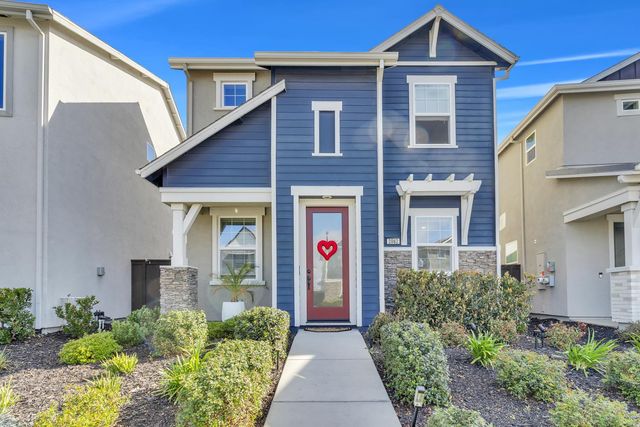 2862 Wheat Grass St, Sacramento, CA 95833