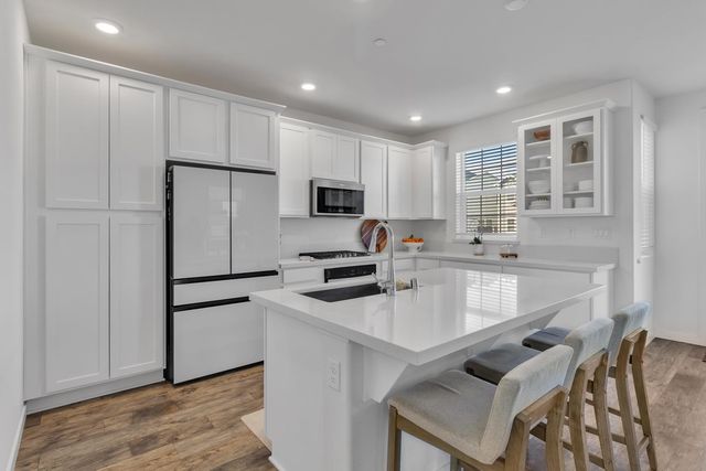 2862 Wheat Grass St, Sacramento, CA 95833