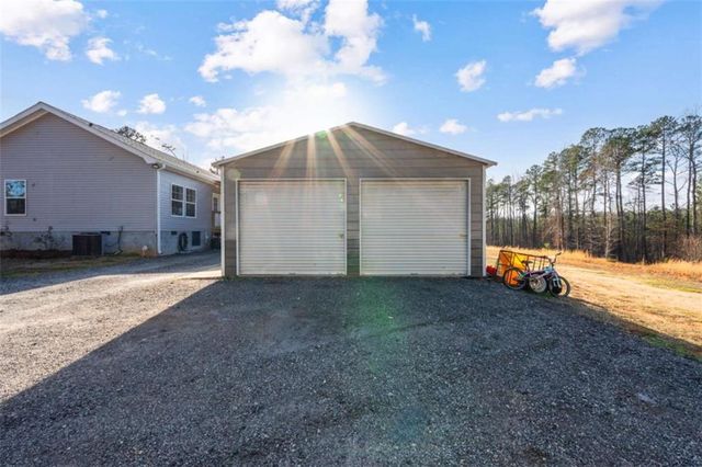 869 Simmons Road, Social Circle, GA 30025
