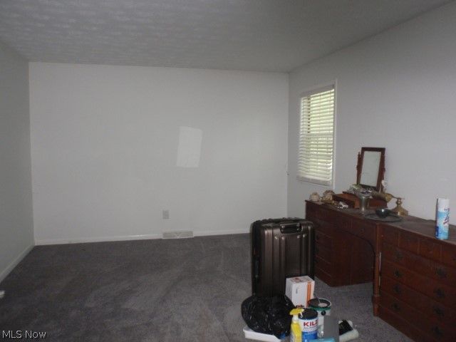 8454 Glenbrook Drive, Olmsted Falls, OH 44138