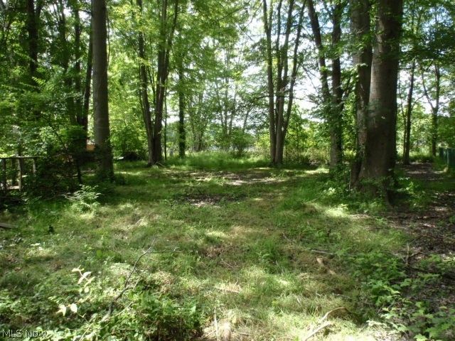 8454 Glenbrook Drive, Olmsted Falls, OH 44138