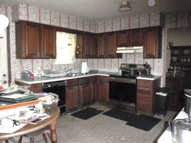 8454 Glenbrook Drive, Olmsted Falls, OH 44138
