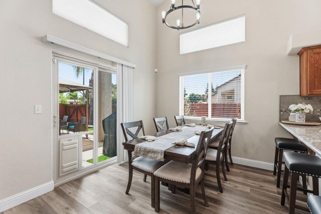 2850 N Apricot Avenue, Fresno, CA 93727