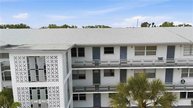 6000 20TH STREET N 144, St Petersburg, FL 33714