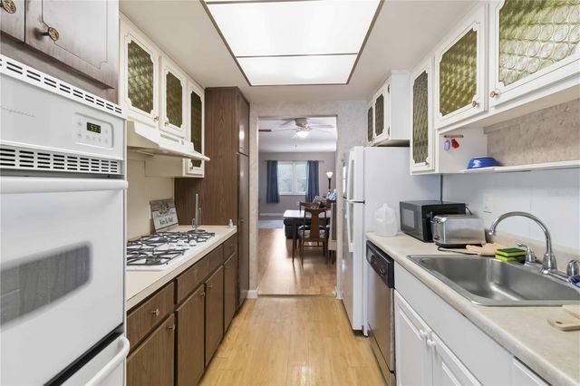 6000 20TH STREET N 144, St Petersburg, FL 33714