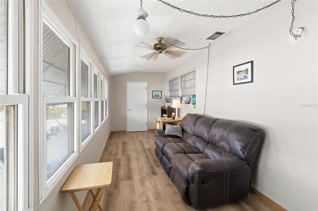 6000 20TH STREET N 144, St Petersburg, FL 33714