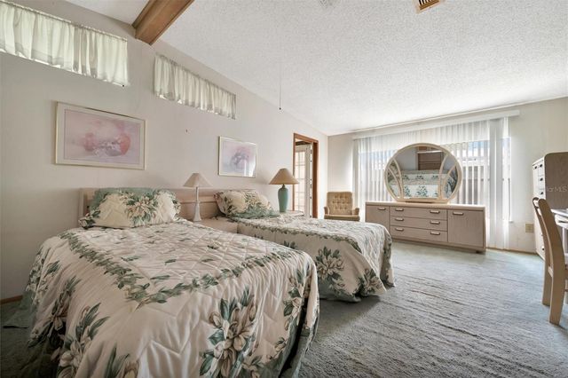 236 N SAINT THOMAS CIRCLE, Apollo Beach, FL 33572