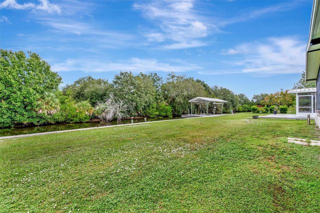 236 N SAINT THOMAS CIRCLE, Apollo Beach, FL 33572