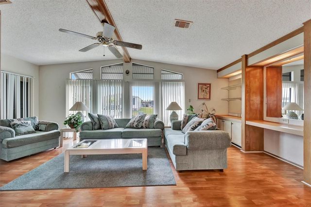 236 N SAINT THOMAS CIRCLE, Apollo Beach, FL 33572
