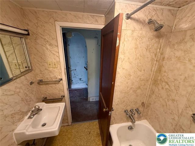 247 West Hazard Street, Summit Hill Boro, PA 18250