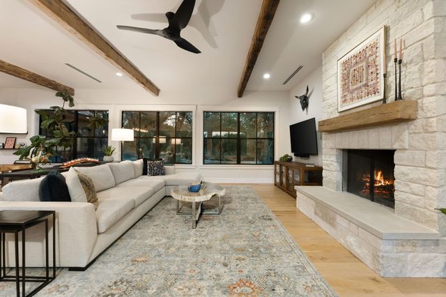 5675 Mustang Valley TRL, Wimberley, TX 78676