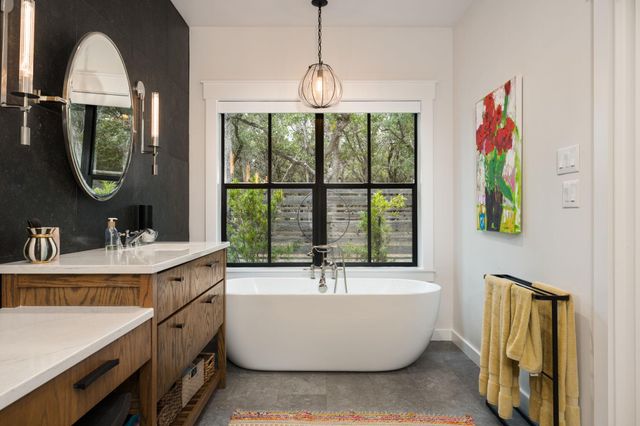 5675 Mustang Valley TRL, Wimberley, TX 78676