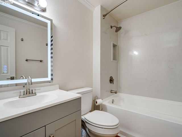 3300 KAUFFMAN Ave 12, Vancouver, WA 98660