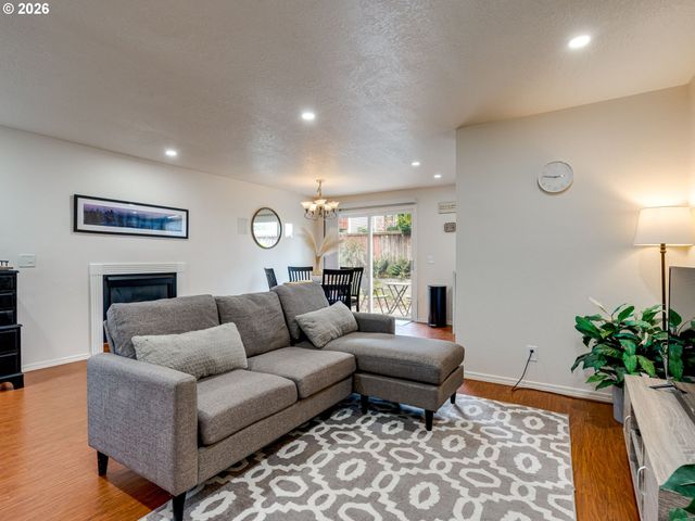 3300 KAUFFMAN Ave 12, Vancouver, WA 98660