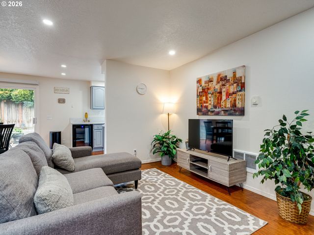 3300 KAUFFMAN Ave 12, Vancouver, WA 98660