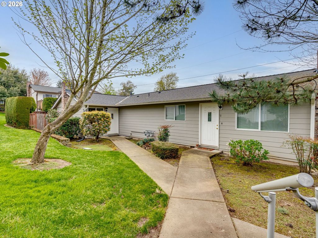 3300 KAUFFMAN Ave 12, Vancouver, WA 98660