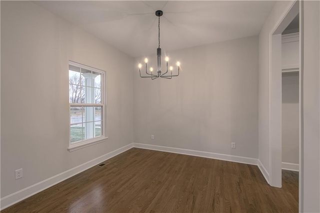 6114 NE 118th Street, Kansas City, MO 64156