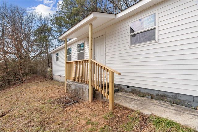 105 Center Street N, Tunnel Hill, GA 30755