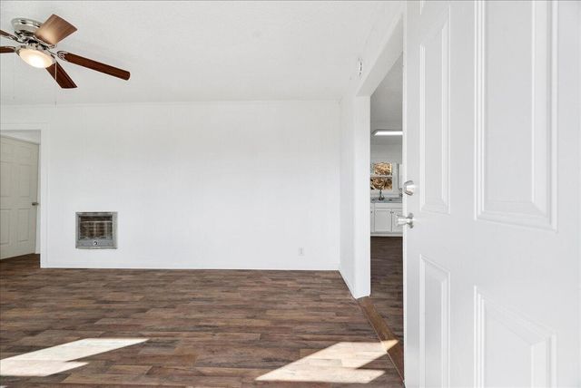 105 Center Street N, Tunnel Hill, GA 30755