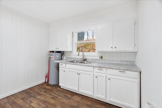 105 Center Street N, Tunnel Hill, GA 30755