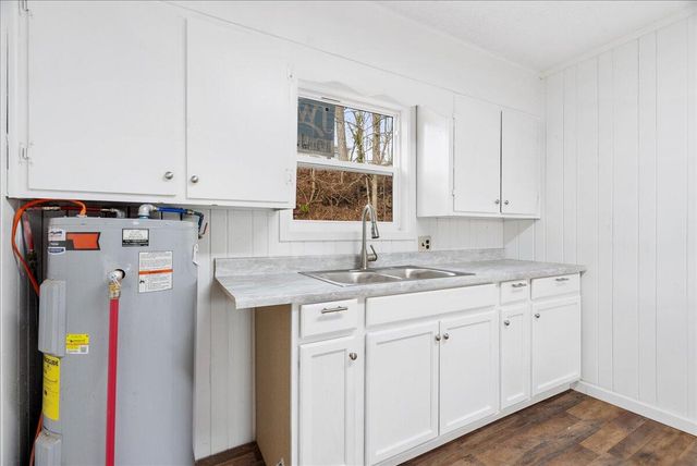 105 Center Street N, Tunnel Hill, GA 30755