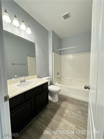 7728 Vibrant Threads Court, Las Vegas, NV 89149