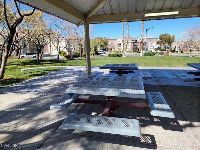 7728 Vibrant Threads Court, Las Vegas, NV 89149