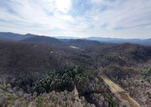 469 Myers Road, Brasstown, NC 28902