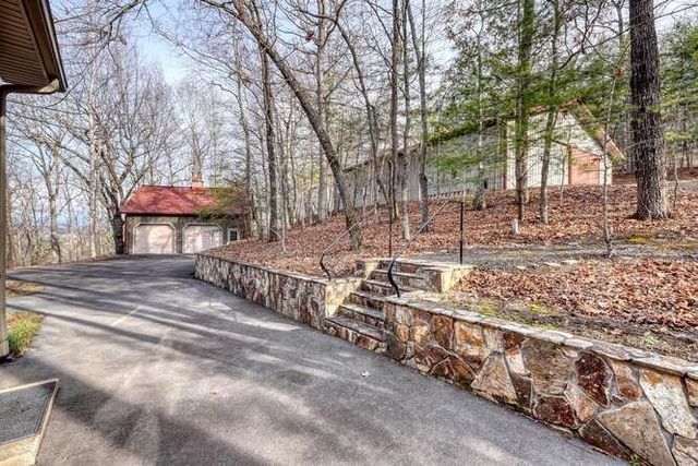 469 Myers Road, Brasstown, NC 28902