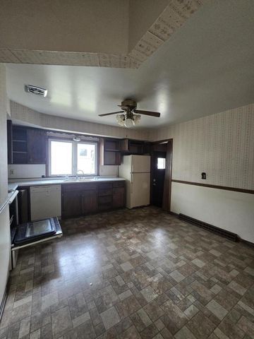 1112 Gertrude STREET, Waukesha, WI 53186