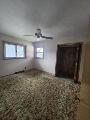 1112 Gertrude STREET, Waukesha, WI 53186